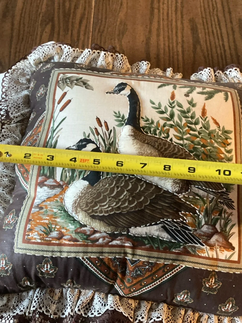 2 Vtg 80s-90s accent Goose Print Ruffled Throw Pillows ruffled edges